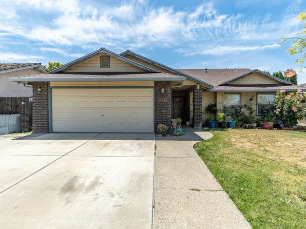 2135 Arroyo Ct, Los Banos, CA 93635