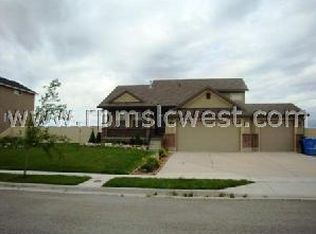 7544 W Castlebar Dr, Magna, UT 84044