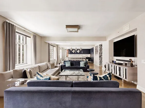 100 W 58th St #7BC, New York, NY 10019