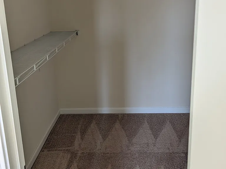 409 Arecales Dr — Photo 10