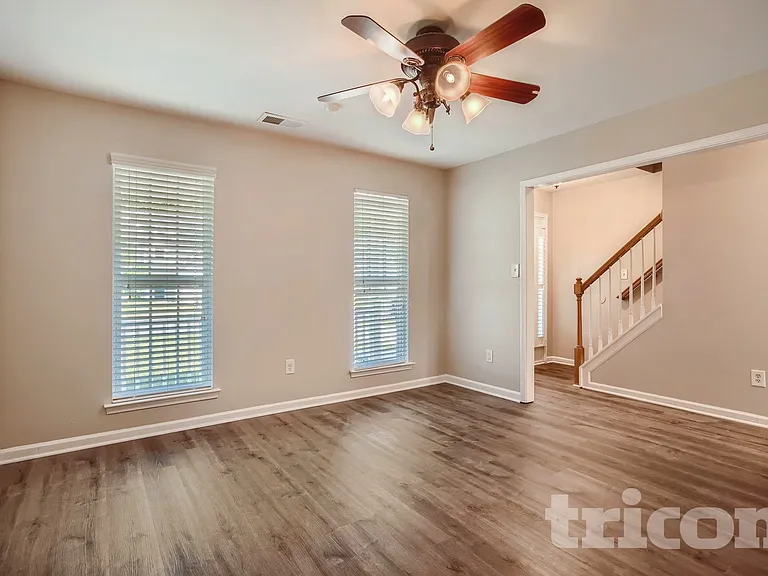 5606 Fenway Dr — Photo 15
