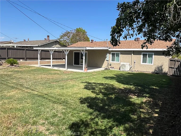 525 Twilight St — Photo 35