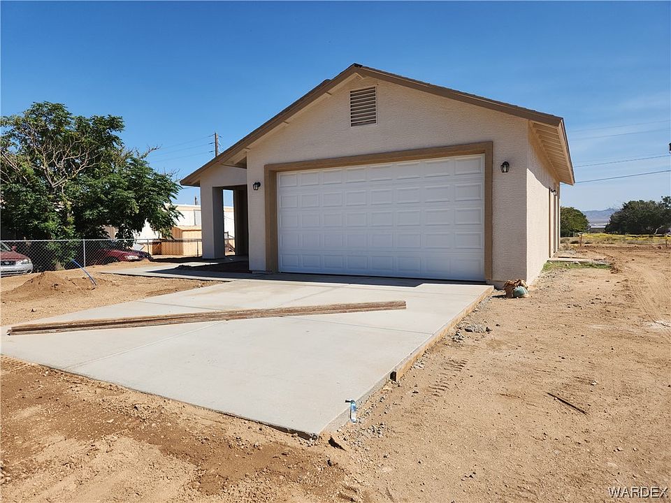2nd image of 4982 N Edie Drive
