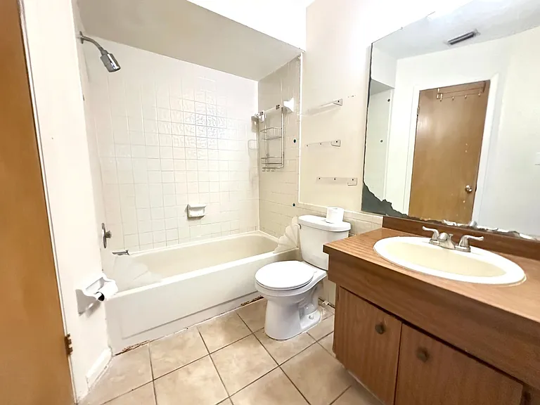 3635 135th Ave N #C — Photo 7