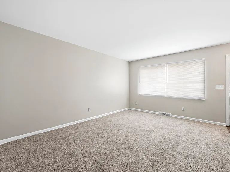 802 Harrisburg Pike #2/1B — Photo 9
