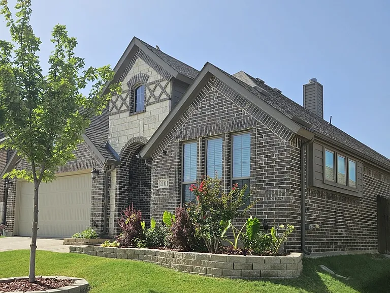 2101A Timineri Dr — Photo 2