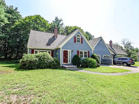 2nd image of 212 Winding Pond Road