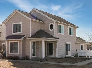 3817 Water View Ct SW, Cedar Rapids, IA 52404