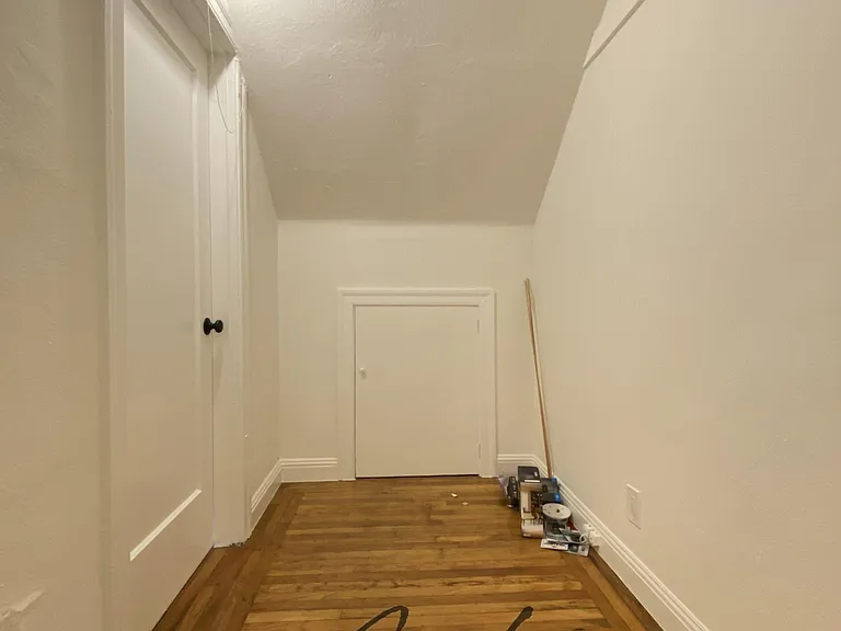 1147 Virginia St — Photo 9