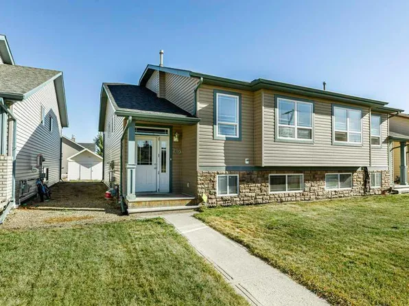7019 W Deer St, Lacombe, AB T4L 1Y9