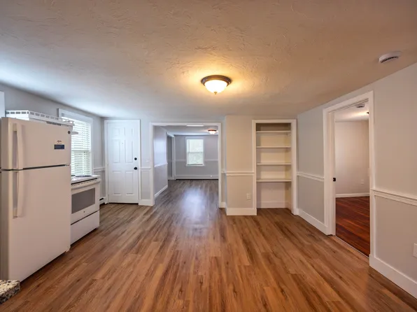 20 Forest Avenue Ct #3, Plymouth, MA 02360