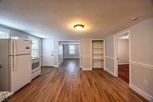 20 Forest Avenue Ct #3 Photo 1