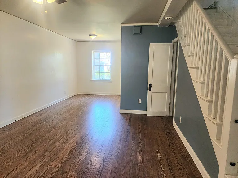 2038 N Grand Ave — Photo 3