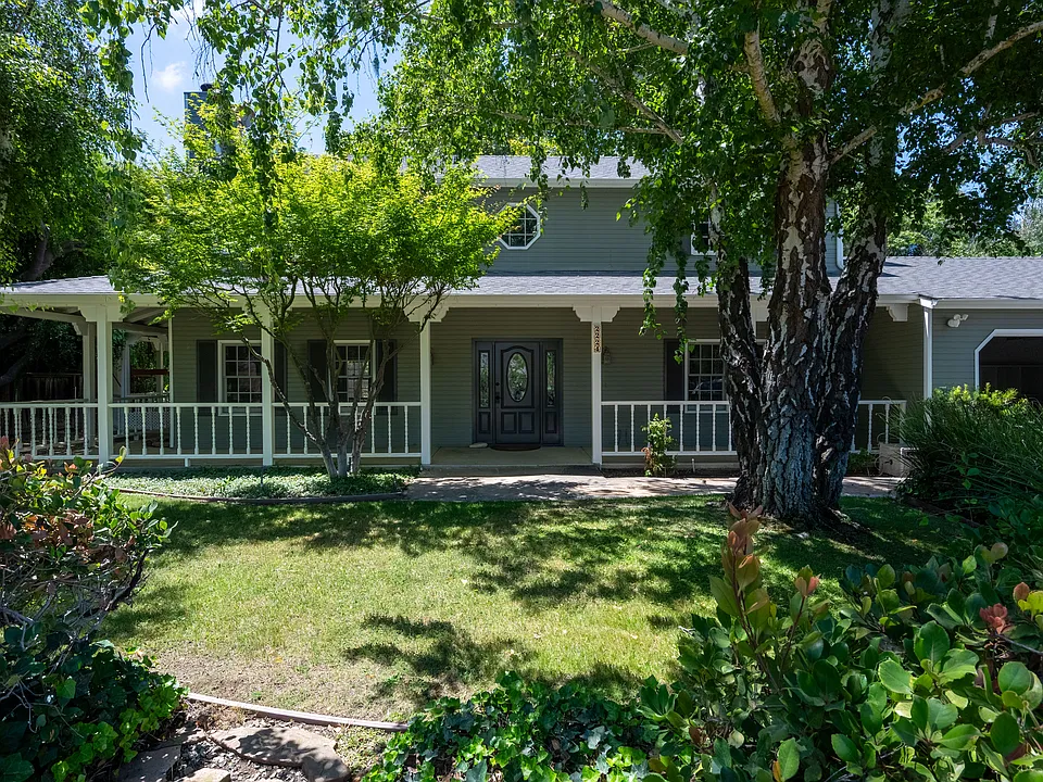 2224 Alamo Pintado Ave