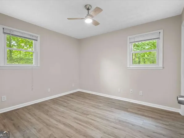 394 Burr Oak Ct, Lawrenceville, GA 30046