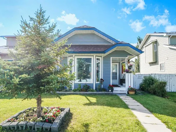 72 E Martindale Close NE, Calgary, AB T3J 2V1