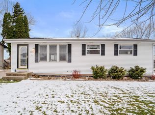 2259 Henry St, Neenah, WI 54956