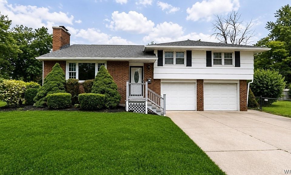 1st image of 163 Park Forest Dr