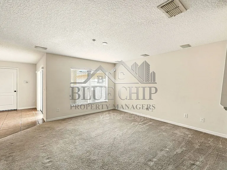 13800 Golden Russet Dr — Photo 7