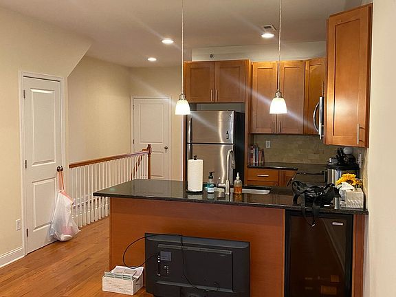 3rd image of 1023 S 20th St #2B
