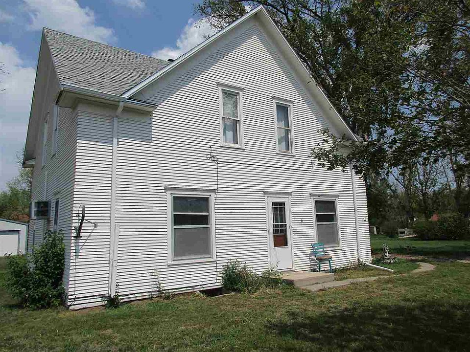 1st image of 221 W Alice St
