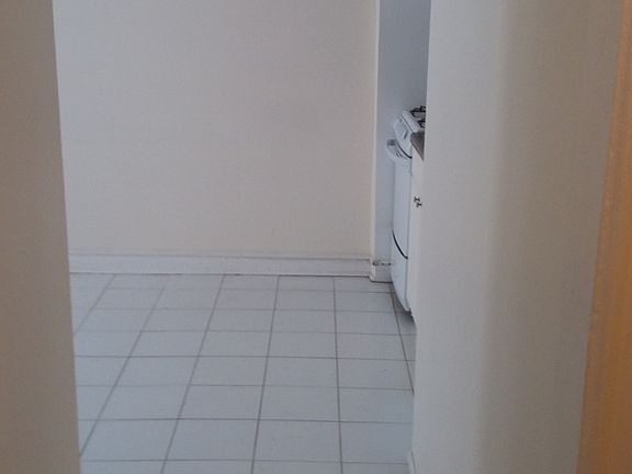 3rd image of 199 Linden Blvd APT C3