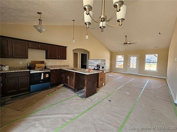 5th image of 8211 Kepley Drive NE #61