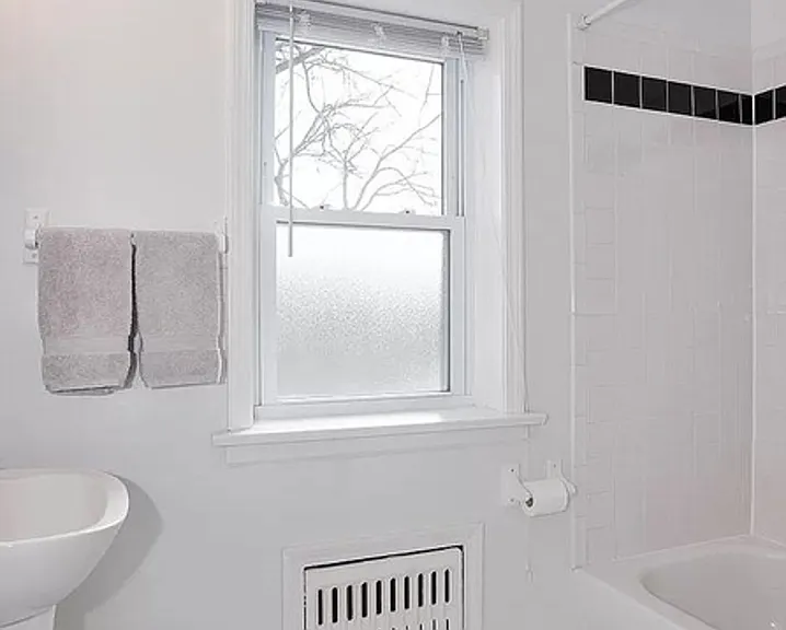 520 Michigan Ave #1W — Photo 10