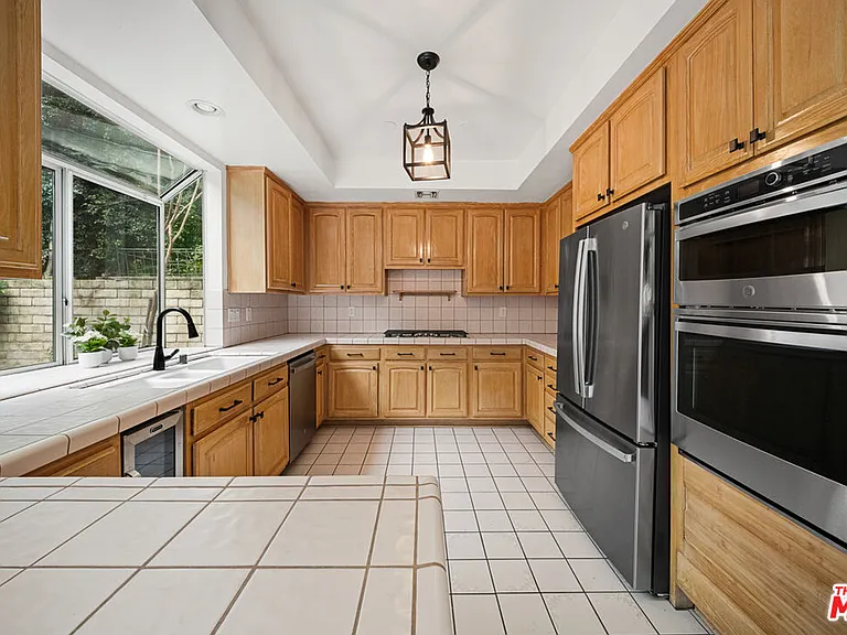 4144 Colfax Ave — Photo 17