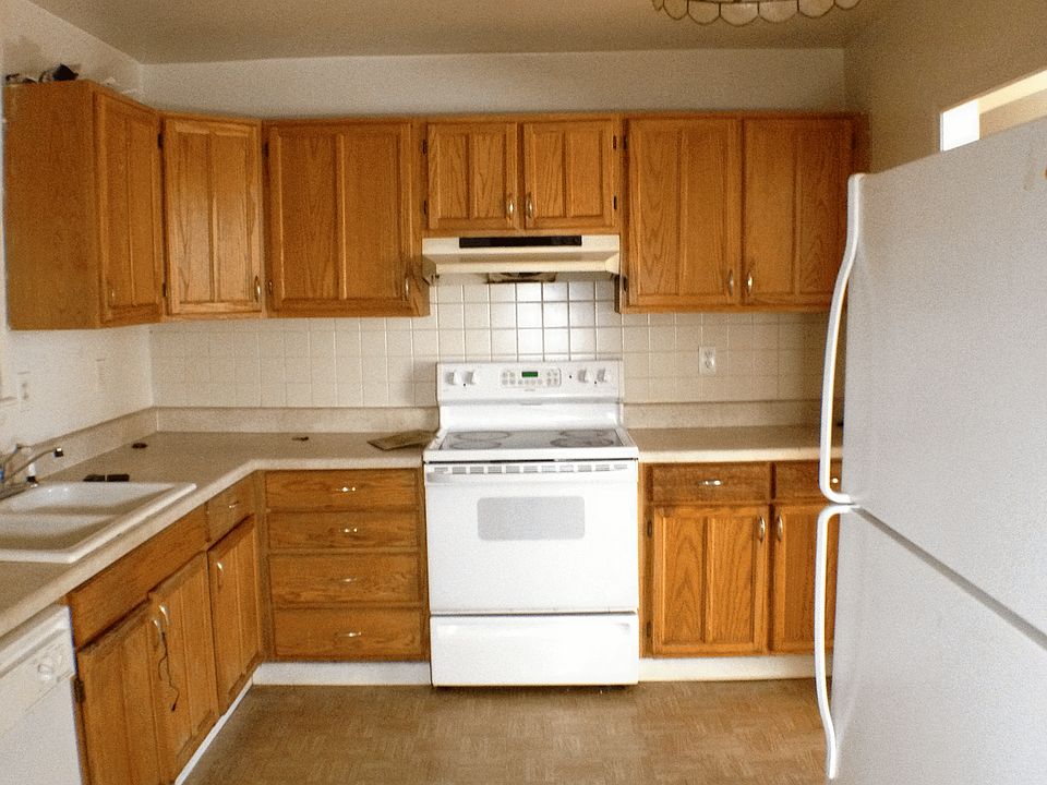 1st image of 4932 Locke Ln