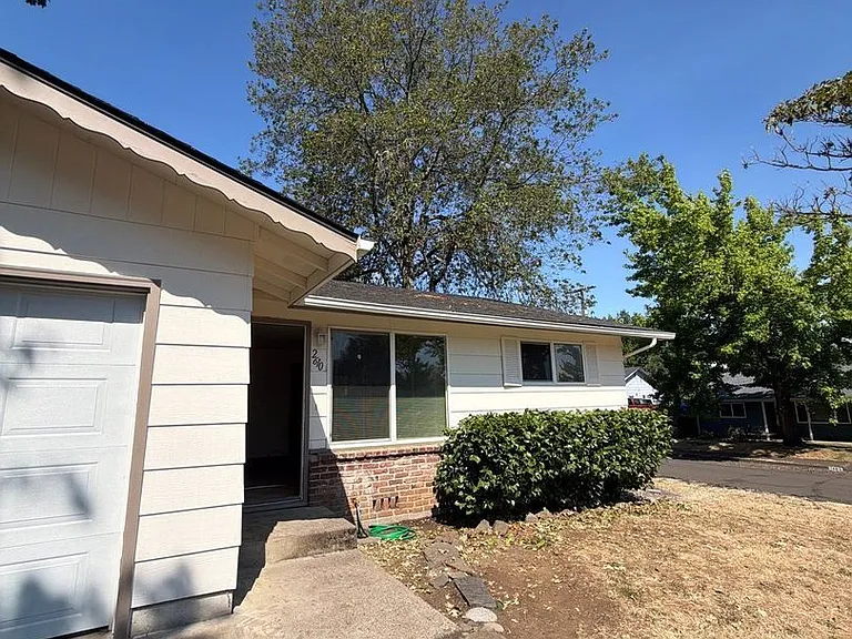 2610 Taylor St — Photo 2