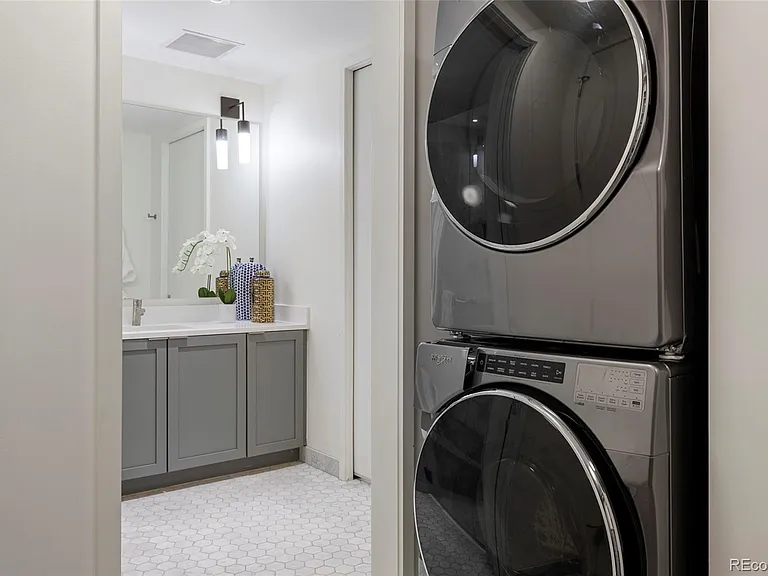 1750 Wewatta St #1307 — Photo 20