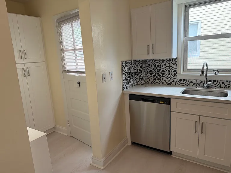 14 Sherman Ave #1 — Photo 16