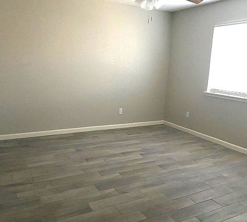 5th image of 3207 Dove Valley Ln