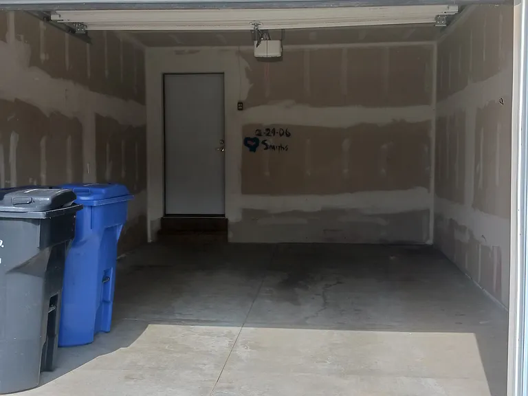 522 Warner St — Photo 7