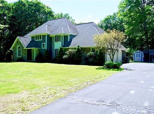 122 Wildcat Rd, Burlington, CT 06013