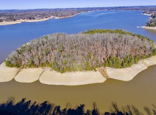 Indian Creek Rd, Dandridge, TN 37725
