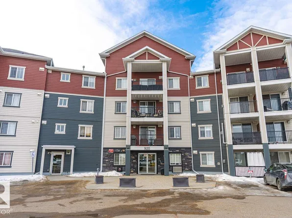 920 156th St NW #316, Edmonton, AB T6R 0N6
