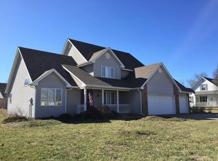 180 Park Ridge Dr, Bolivar, MO 65613