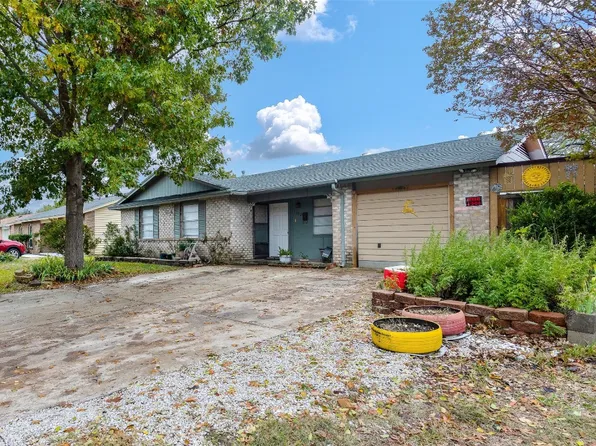 1902 Homestead Pl, Garland, TX 75044