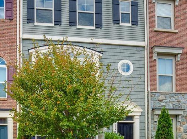 11888 Country Squire Way