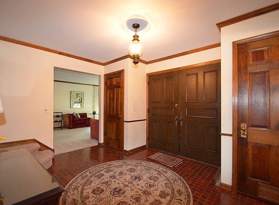 3rd image of 1521 Heather Hill Cres