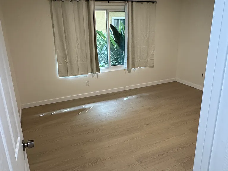 1036 Winchester Ave #3 — Photo 12