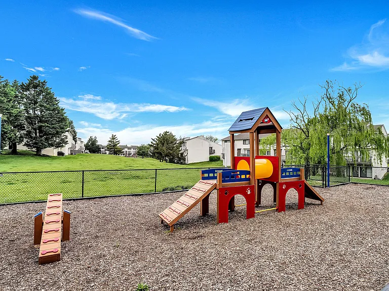 Regency Club Townhomes & Apartments — Photo 21