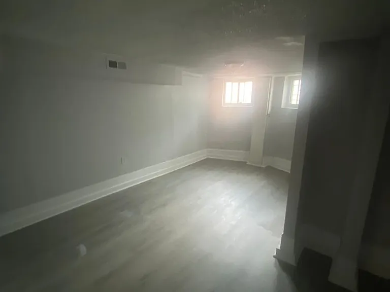 2572 McCulloh St — Photo 13