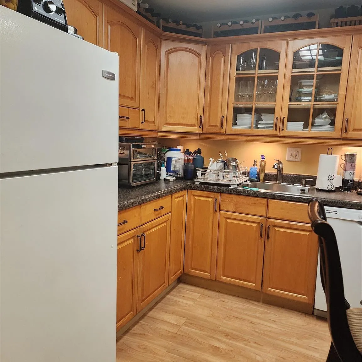 2 bed, 2.0 bath, 1054 sqft, $1,850 — Photo 4