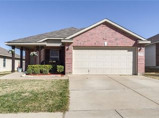 924 Poncho Ln, Haslet, TX 76052