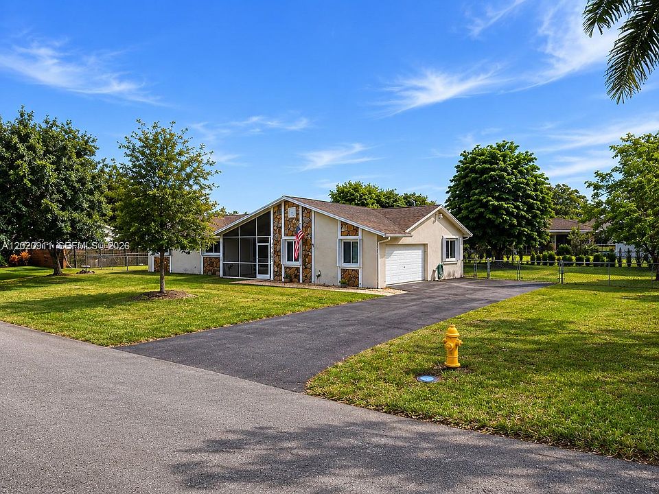 1st image of 27600 SW 164th Ct