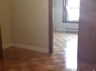 327 Hanover St #2L, Boston, MA 02113