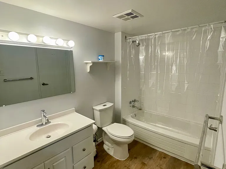 1450 Glen Abbey Gate #533 — Photo 15